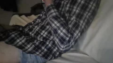 hugx29 online show from April 9, 2026, 7:41 pm