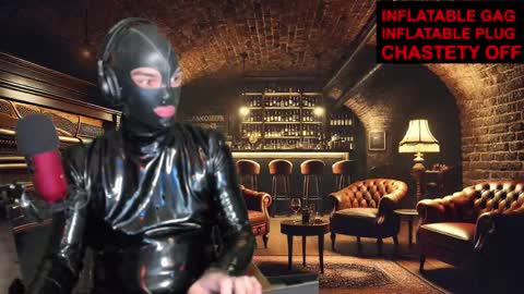 Snapshot of humandr0id chatting on January 14, 2025, 11:31 am Humandroid online show from January 14, 2025, 11:31 am