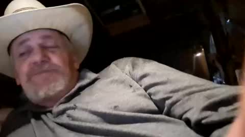 hung34u online show from January 11, 2025, 1:43 pm