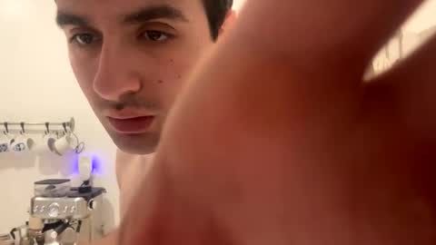 hung_college01 online show from November 5, 2025, 11:54 am