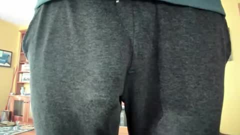 Snapshot of hung_hot_fit10 chatting on December 24, 2024, 5:55 pm Big uncut cock dripping online show from December 24, 2024, 5:55 pm