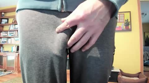 Snapshot of hung_hot_fit10 chatting on December 30, 2024, 10:55 pm Big uncut cock dripping online show from December 30, 2024, 10:55 pm