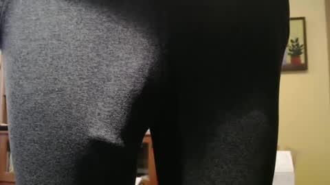 Snapshot of hung_hot_fit10 chatting on February 4, 2025, 12:08 am Big uncut cock dripping online show from February 4, 2025, 12:08 am