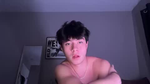 Snapshot of hungc0llegejock chatting on October 13, 2025, 3:17 am hungc0llegejock online show from October 13, 2025, 3:17 am