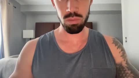 hunggrymuscles online show from March 18, 2026, 6:44 pm