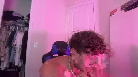 hungkingg22 online show from April 8, 2026, 3:34 pm