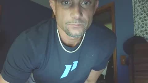 hunglikeray2286 online show from May 30, 2026, 5:15 am