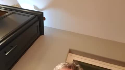 hungryluver online show from March 8, 2026, 3:10 am