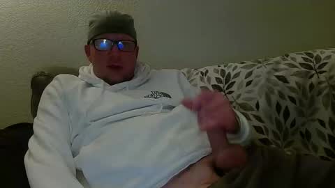 Snapshot of hungsingledad79 chatting on April 24, 2026, 8:06 am HuingsingleDad79 online show from April 24, 2026, 8:06 am
