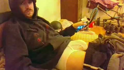 Snapshot of hungsubbb chatting on October 13, 2025, 12:21 am Boi online show from October 13, 2025, 12:21 am