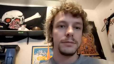 Snapshot of hungtxcock92 chatting on February 17, 2025, 8:41 am hungtxcock92 online show from February 17, 2025, 8:41 am