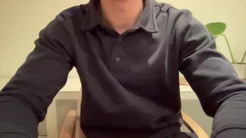 Snapshot of hungwank95 chatting on January 15, 2025, 6:40 pm hungwank95 online show from January 15, 2025, 6:40 pm