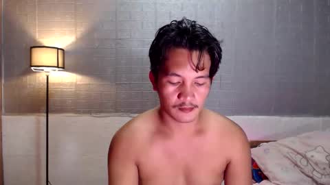 hunkylloyd online show from March 15, 2026, 2:50 am