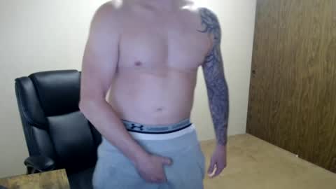 Snapshot of hunter_jayden7 chatting on July 12, 2026, 12:34 am TypsyT7 online show from July 12, 2026, 12:34 am