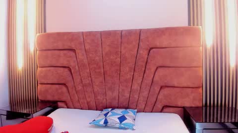 Snapshot of hunter_todd chatting on December 17, 2025, 3:56 am hunter online show from December 17, 2025, 3:56 am