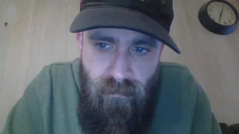 huskygengar22 online show from April 13, 2026, 9:42 pm
