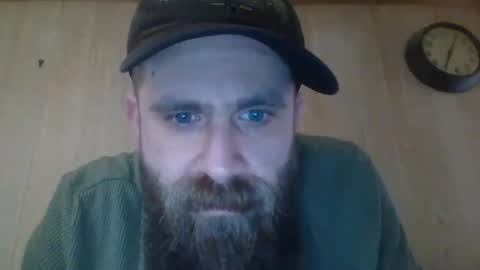 huskygengar22 online show from April 15, 2026, 11:28 am