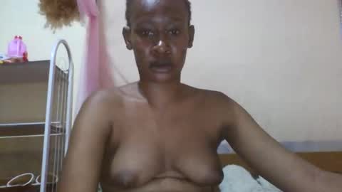 Snapshot of husna_ommy chatting on February 17, 2026, 8:26 pm Husna online show from February 17, 2026, 8:26 pm