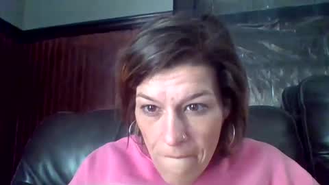 Snapshot of hydiejo777 chatting on October 14, 2025, 5:25 pm hydiejo777 online show from October 14, 2025, 5:25 pm