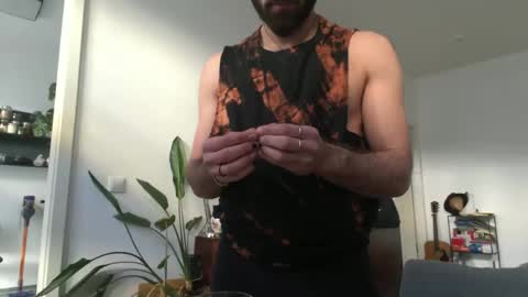 Snapshot of hydraengea chatting on April 6, 2026, 6:47 am IVY online show from April 6, 2026, 6:47 am