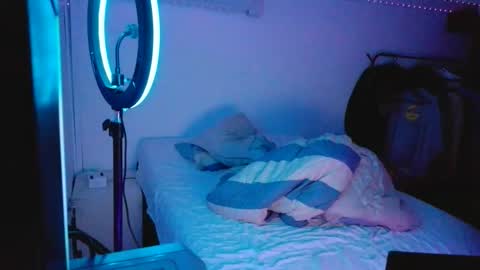 hydroblast777 online show from April 7, 2026, 6:03 am