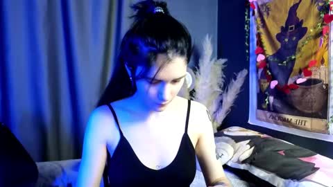 Hyeon Jin online show from February 13, 2025, 8:55 pm