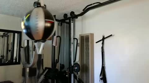 Mr. Frost online show from January 3, 2025, 7:39 pm