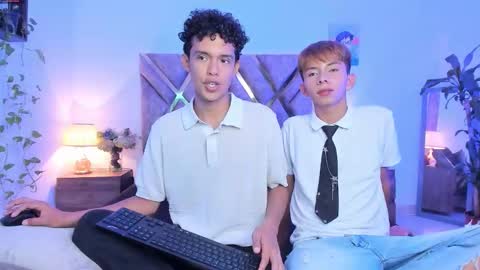 Son Hyunjin online show from November 4, 2025, 3:11 pm