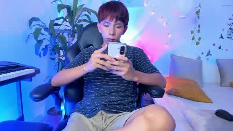 Snapshot of hyunjin_sun chatting on April 13, 2026, 4:12 pm Son Hyunjin online show from April 13, 2026, 4:12 pm