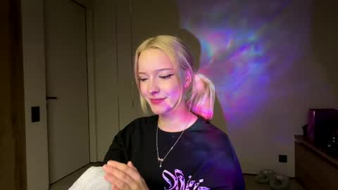 Anny online show from May 30, 2026, 6:27 pm