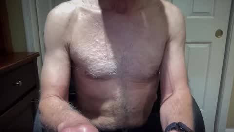 Snapshot of i8bgcq chatting on December 27, 2024, 2:43 pm The Talented Mr. DILFy online show from December 27, 2024, 2:43 pm