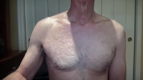 Snapshot of i8bgcq chatting on December 31, 2024, 3:31 pm The Talented Mr. DILFy online show from December 31, 2024, 3:31 pm