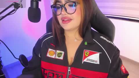 Snapshot of i_am_ari chatting on February 14, 2026, 1:46 am Ari online show from February 14, 2026, 1:46 am