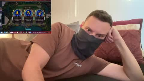 i o ro online show from January 7, 2025, 12:03 am