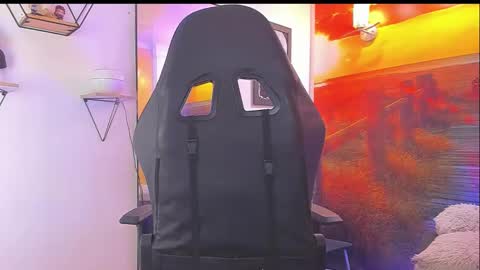 Light online show from October 7, 2025, 1:25 am