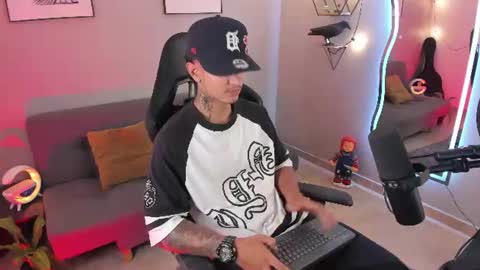 Light online show from July 17, 2026, 12:39 am
