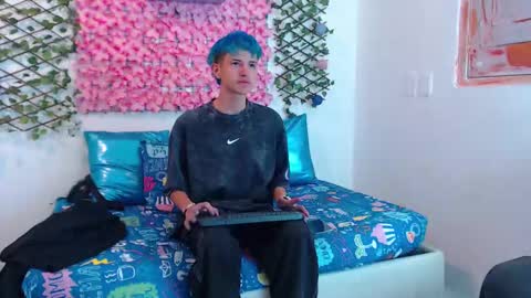 Snapshot of iam_lukas__ chatting on September 9, 2025, 3:17 am iam_lukas__ online show from September 9, 2025, 3:17 am