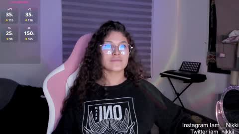 Snapshot of iam_nikki chatting on December 3, 2024, 5:53 am On instagram Imm  NikkiHelp me reach 100 likes online show from December 3, 2024, 5:53 am