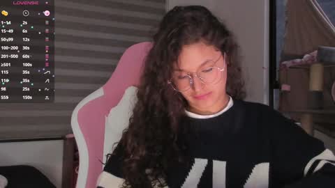 Snapshot of iam_nikki chatting on January 9, 2025, 11:03 am On instagram Imm  NikkiHelp me reach 100 likes online show from January 9, 2025, 11:03 am