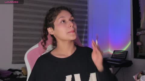 Snapshot of iam_nikki chatting on January 10, 2025, 6:31 am On instagram Imm  NikkiHelp me reach 100 likes online show from January 10, 2025, 6:31 am