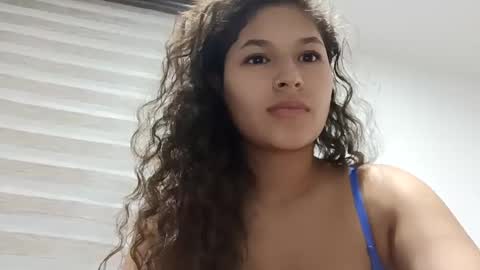 Snapshot of iam_nikki chatting on February 14, 2025, 1:34 am On instagram Imm  NikkiHelp me reach 100 likes online show from February 14, 2025, 1:34 am