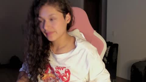 Snapshot of iam_nikki chatting on March 1, 2025, 10:34 am On instagram Imm  NikkiHelp me reach 100 likes online show from March 1, 2025, 10:34 am