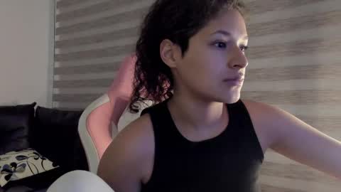 Snapshot of iam_nikki chatting on March 6, 2025, 11:42 pm On instagram Imm  NikkiHelp me reach 100 likes online show from March 6, 2025, 11:42 pm