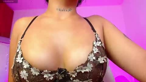 Salo  online show from February 23, 2025, 3:08 pm