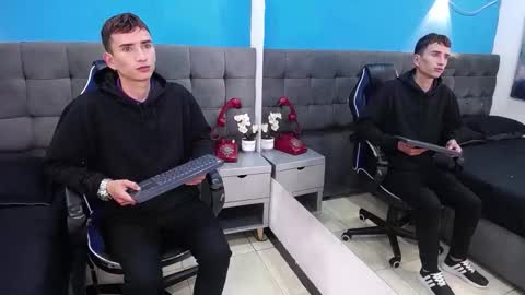 Iam Smith  online show from January 9, 2026, 11:35 am