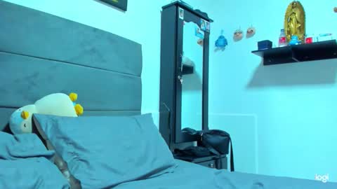 iam_your_fantasy online show from November 29, 2025, 11:41 pm