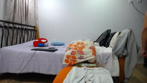 iam_yourbabyprincess_xd online show from February 12, 2025, 8:49 am