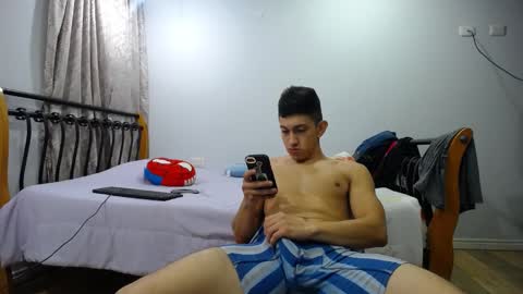 iam_yourbabyprincess_xd online show from February 27, 2025, 5:45 am