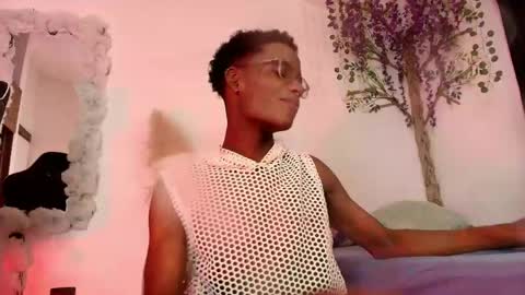 iamandrey_ online show from May 15, 2026, 1:23 am