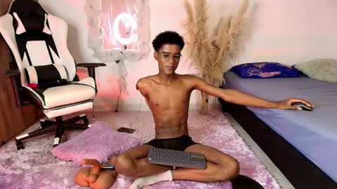 Snapshot of iamandrey_ chatting on July 2, 2026, 1:05 am iamandrey_ online show from July 2, 2026, 1:05 am